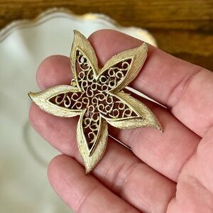 Gerry’s Starfish Brooch Costume Jewelry Pin